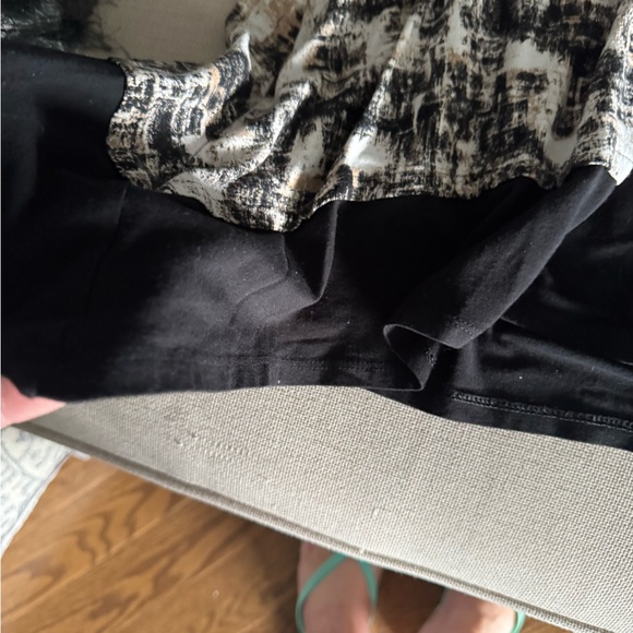 JJill Abstract Flaired top with tan chino pant “BUNDLE” - Picture 10 of 11